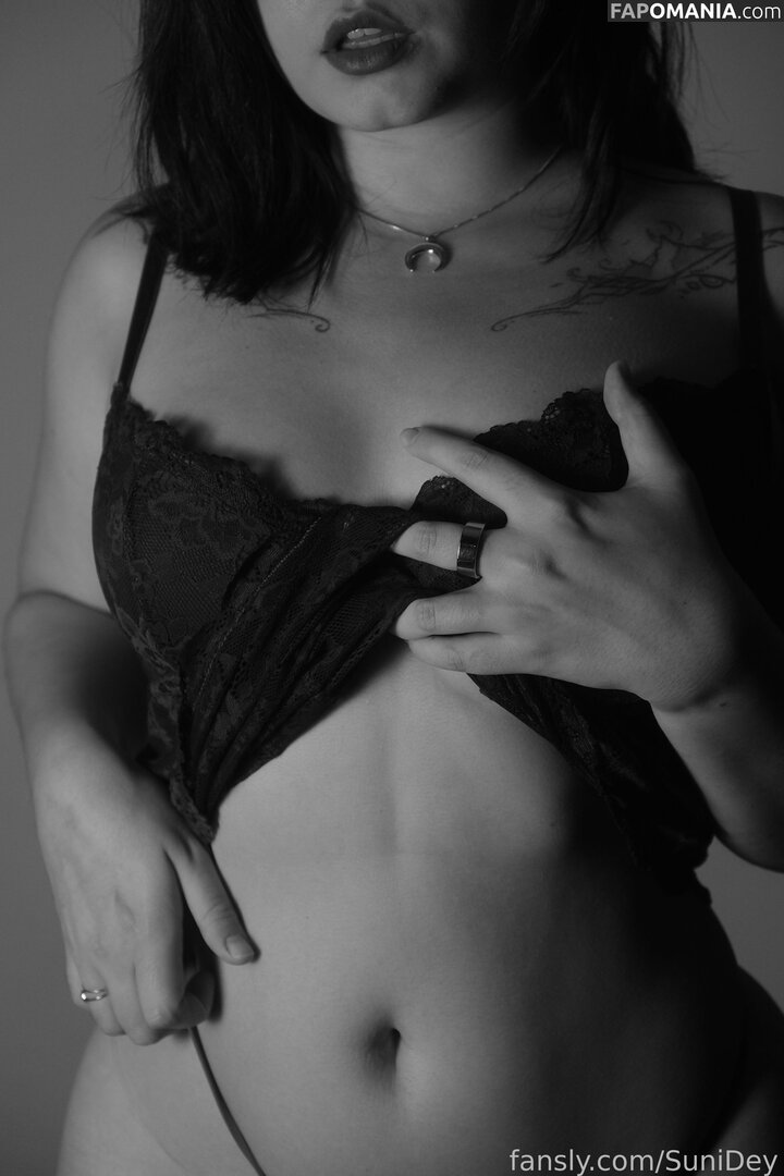 SuniDey / sunidey_ Nudo OnlyFans  Foto trapelata #274
