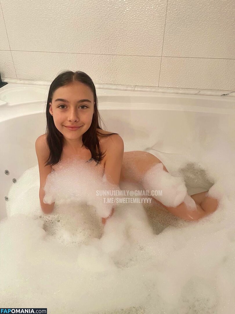 Sunny Emilly / Sunny Emy / SweetEmilyyyy / kylie.little.toes / sunny.emily.backup Nudo OnlyFans  Foto trapelata #12