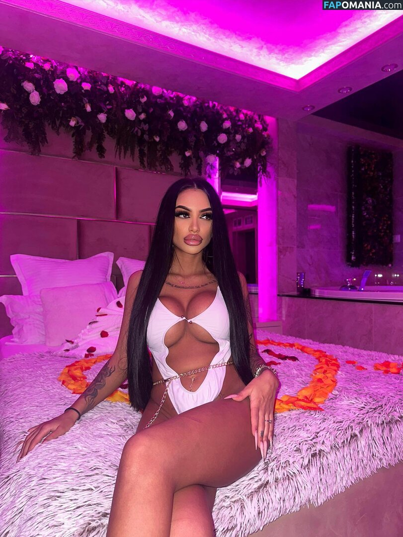 Suzzieiss Nudo OnlyFans  Foto trapelata #3