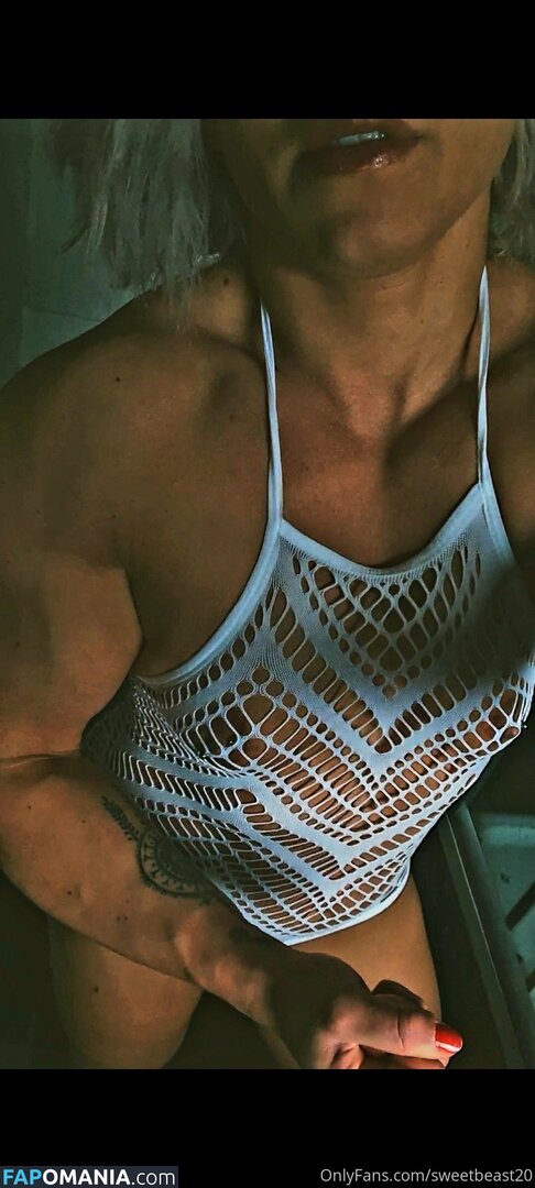 berni_bernadetta / sweetbeast20 Nudo OnlyFans  Foto trapelata #50