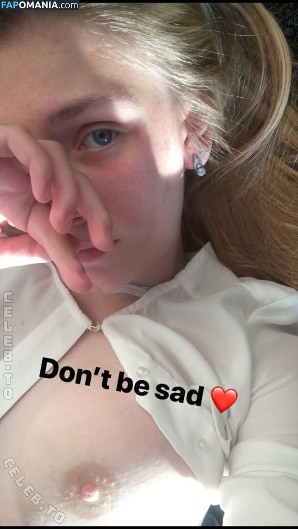 Sweetiebelle / aprikosin3 / superbanka / valerycat Nudo OnlyFans  Foto trapelata #1