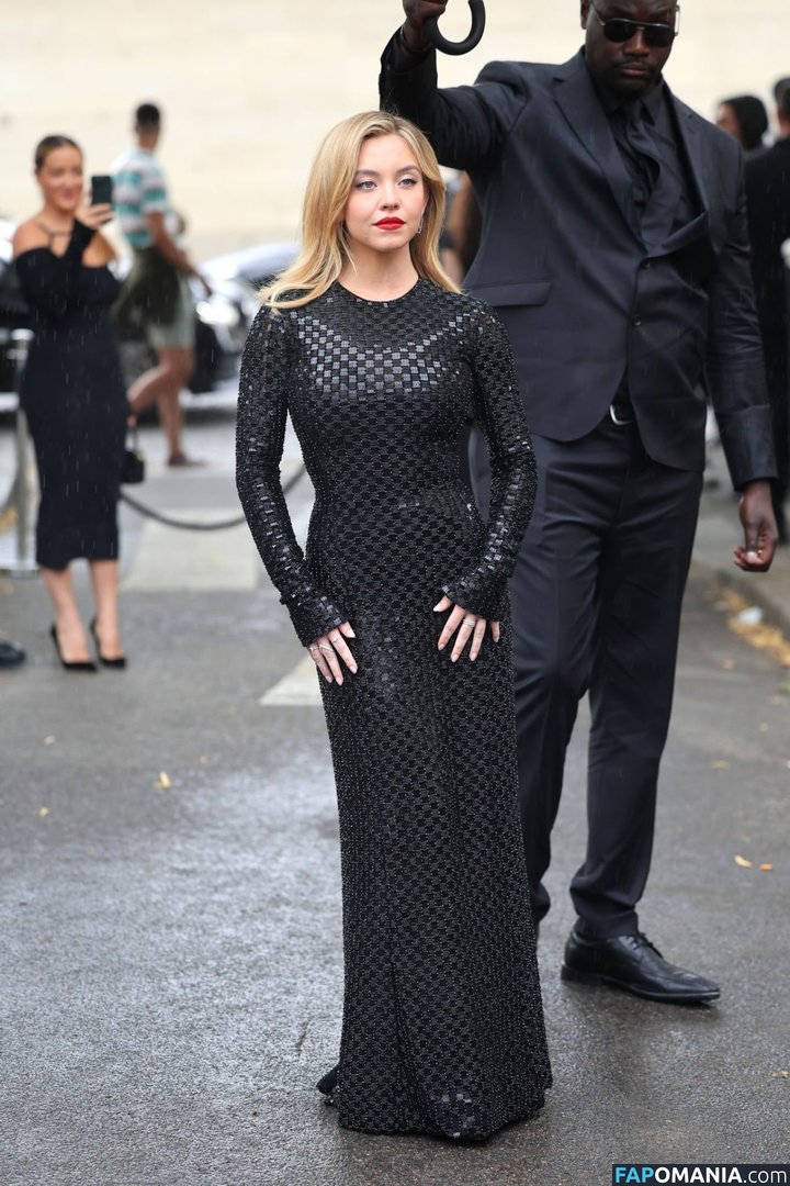 Sydney Sweeney Nudo Foto trapelata #174