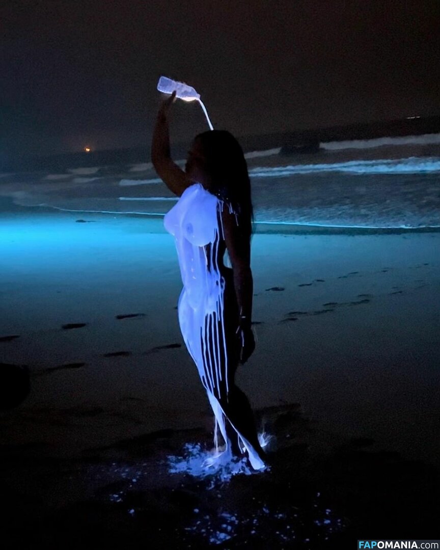 SZA / Solana Rowe / thejad3x Nudo OnlyFans  Foto trapelata #34