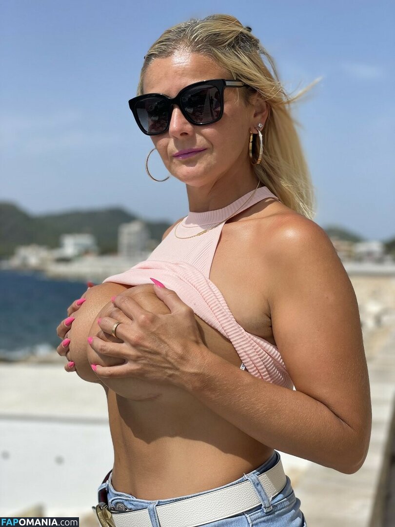 Tarba Firuta / ladydina16 / ladydina163 / niconicoleta088 Nudo OnlyFans  Foto trapelata #2