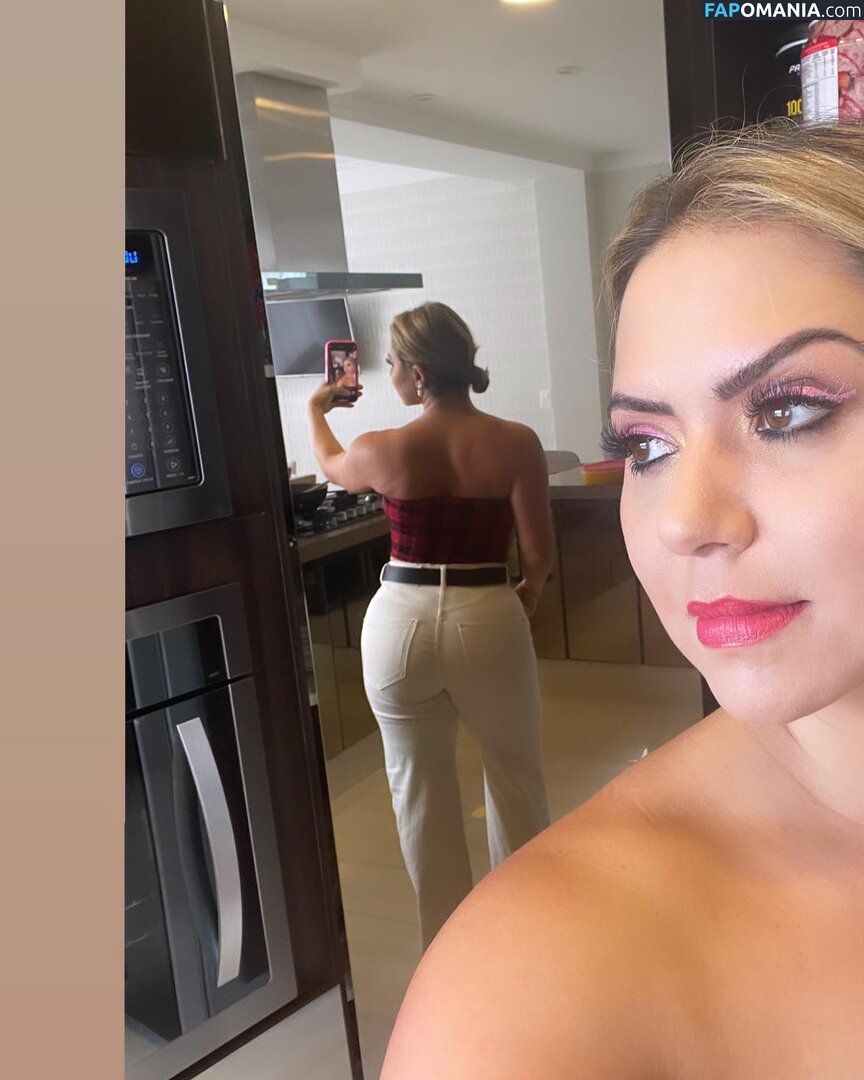 Tati Cariani / taticariani_nutri Nudo OnlyFans  Foto trapelata #8