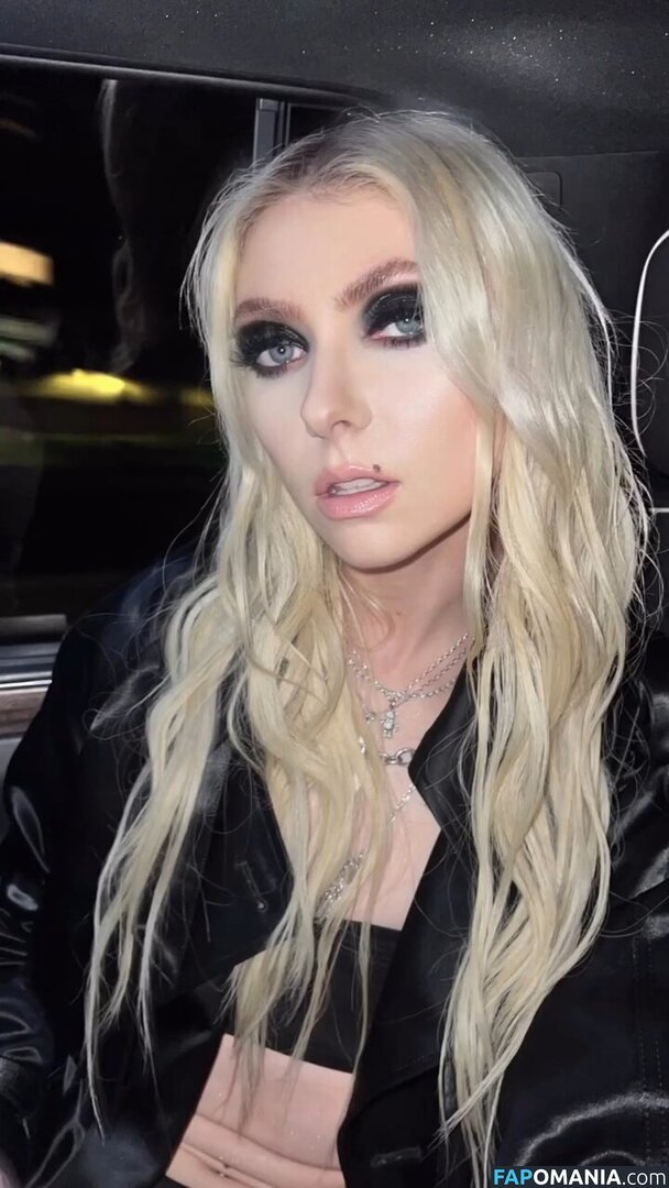 Taylor Momsen / aryelsoul / taylormomsen Nudo OnlyFans  Foto trapelata #701