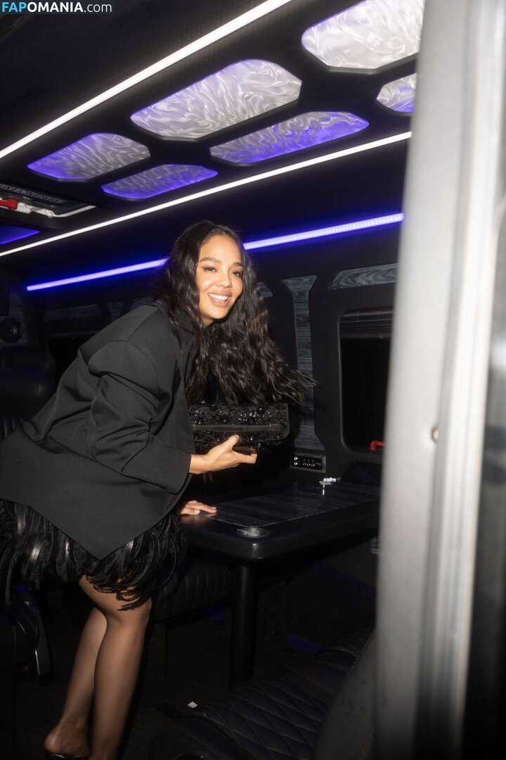 Tessa Thompson / tessamaethompson / tessathompsonx Nudo OnlyFans  Foto trapelata #6