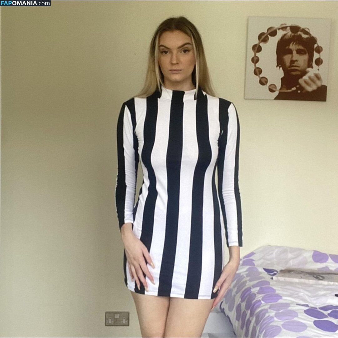 cl0ut / th0tb0t Nudo OnlyFans  Foto trapelata #5