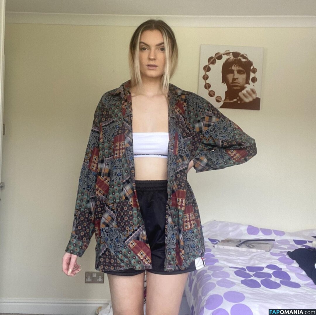 cl0ut / th0tb0t Nudo OnlyFans  Foto trapelata #6