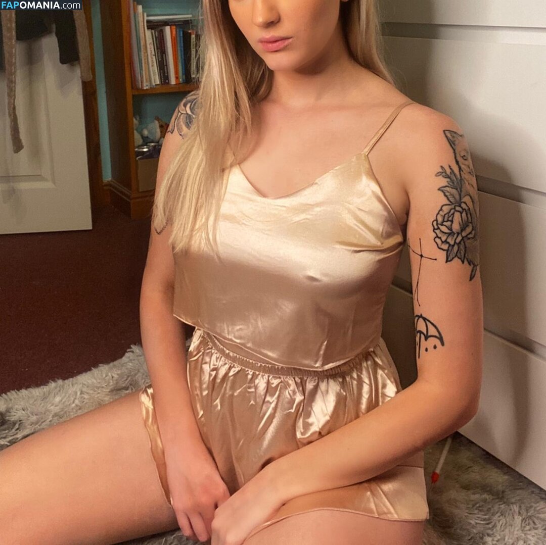 cl0ut / th0tb0t Nudo OnlyFans  Foto trapelata #18