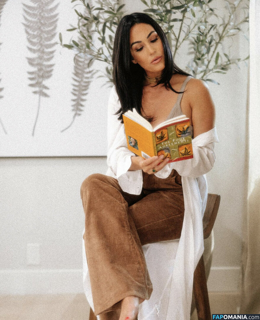 Nikki Bella & Brie Bella / The Bella Twins / thenikkibella Nudo OnlyFans  Foto trapelata #255