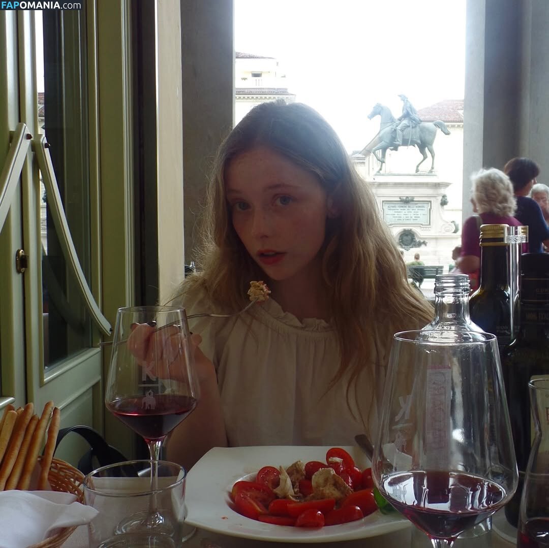 SuzieSon / charlieisomething / mymotherfvckedmickjagger / thestrawberrybutcher Nudo OnlyFans  Foto trapelata #15