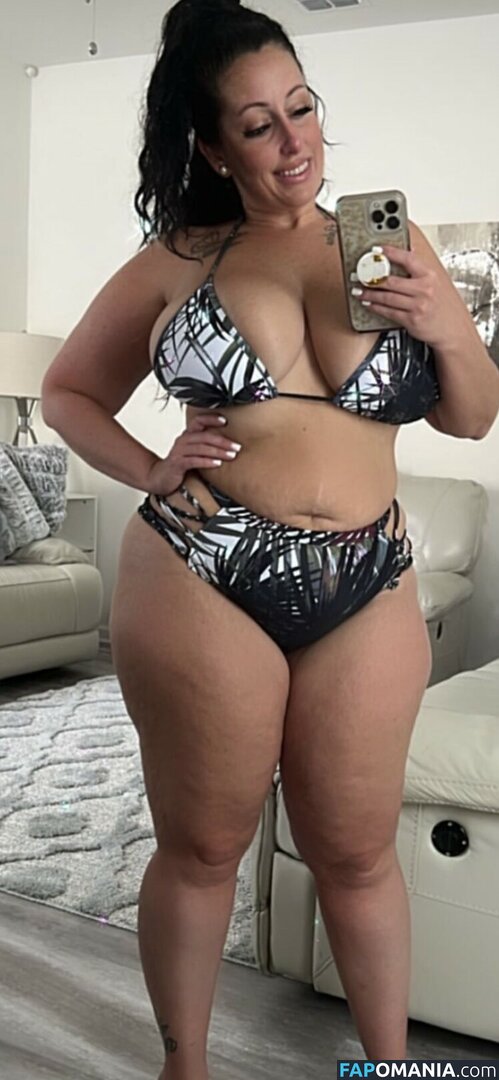 diamondntheruff103 / italianuniqueen / thickitalianmami Nudo OnlyFans  Foto trapelata #8