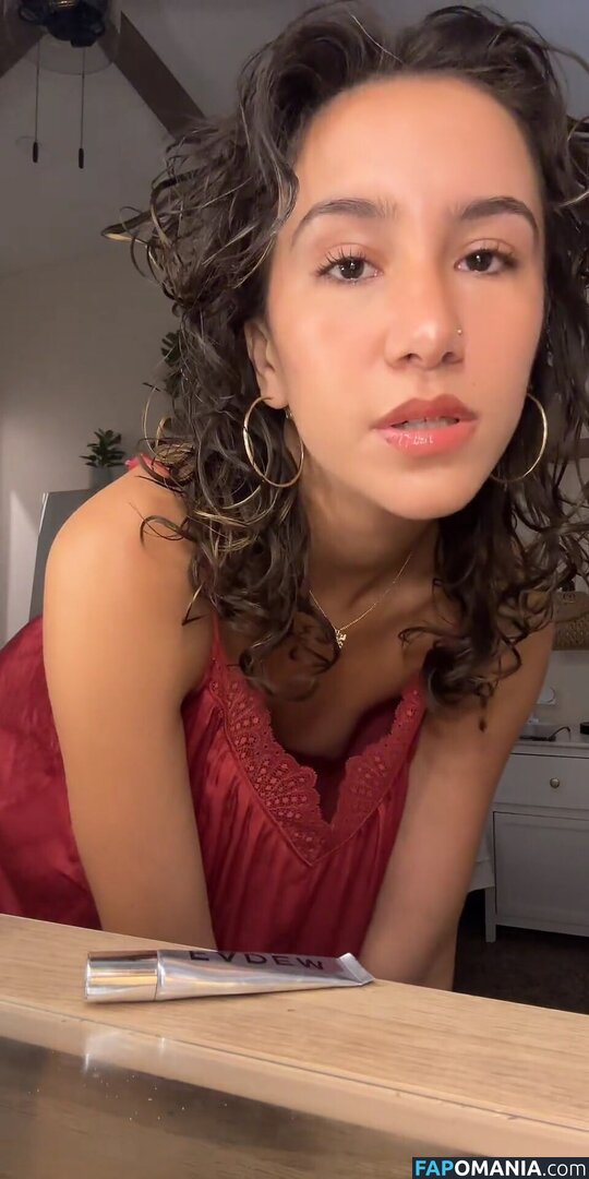 Tiktok Live Nipslips & Nudity / _hollyrh_ / florpitch.liliz / meenerrweener / mstatianaa_ Nudo OnlyFans  Foto trapelata #3