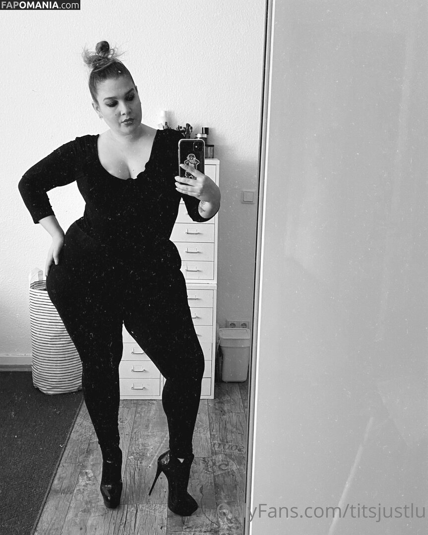 titsjustlu Nudo OnlyFans  Foto trapelata #1