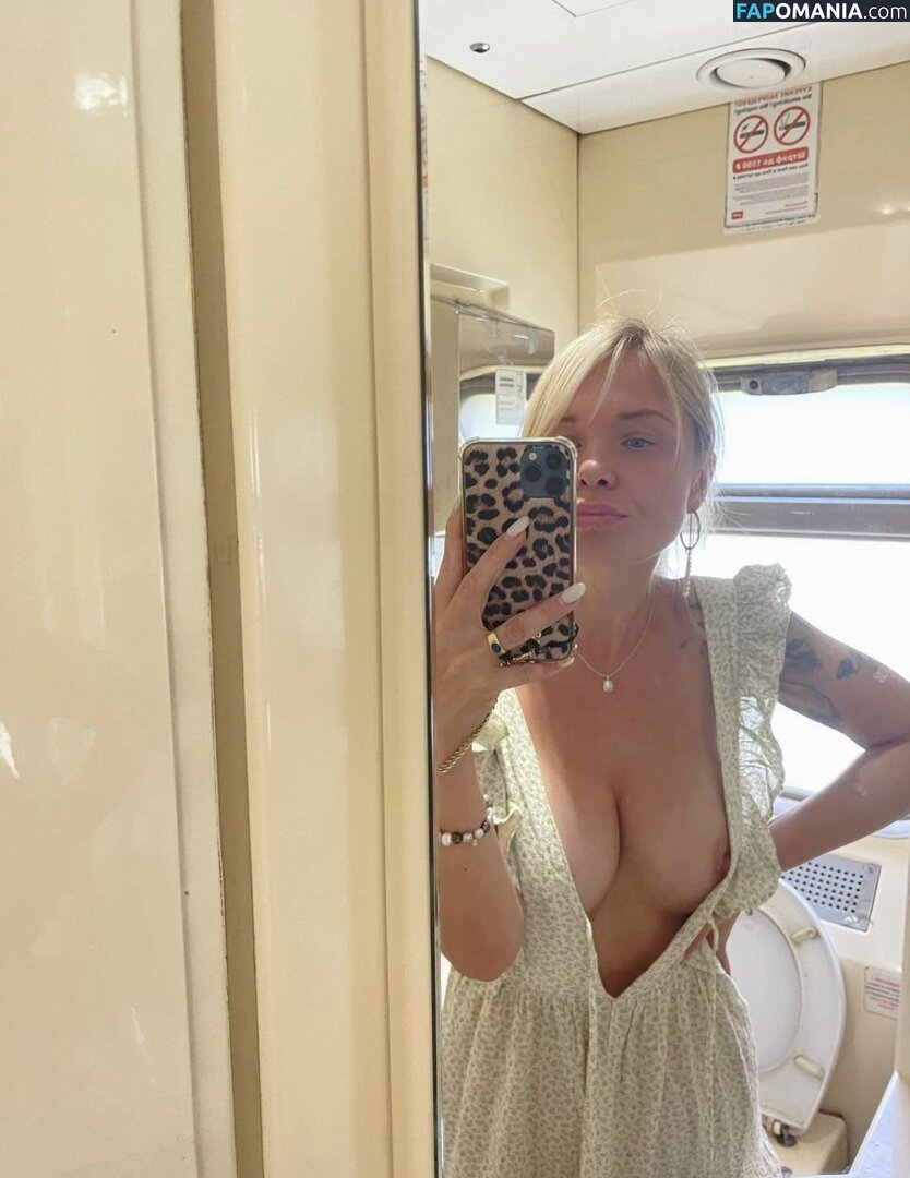Tomskaya Lubov / l_tomskaia / tomskaya_lyubov_ Nudo OnlyFans  Foto trapelata #17