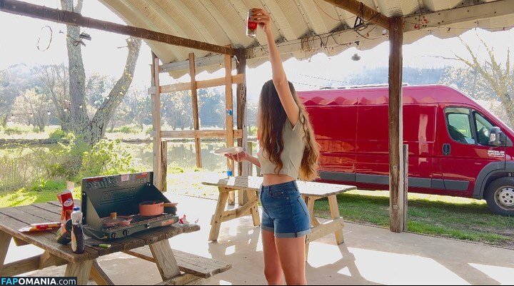 Tory Delury / ToryDeluryTravels / torydelury Nudo OnlyFans  Foto trapelata #20