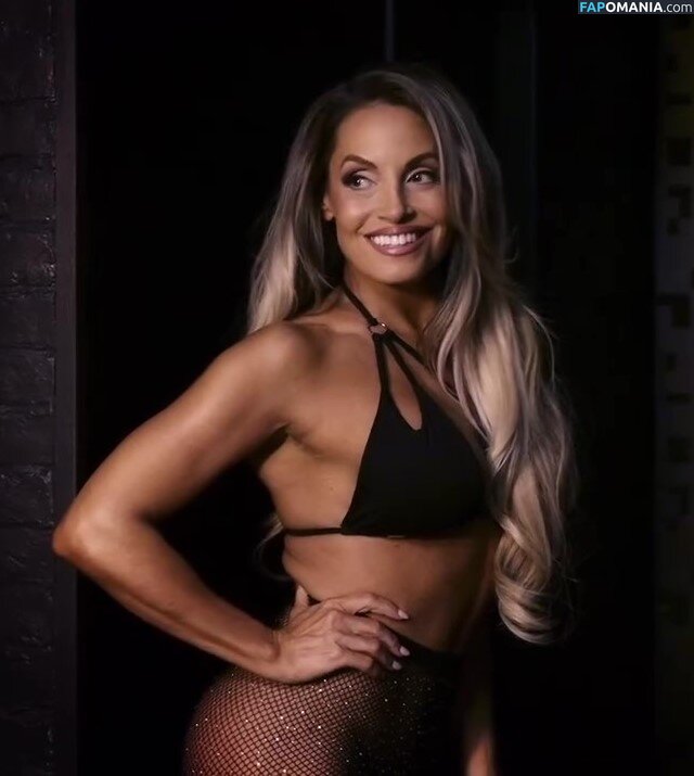 Trish Stratus / https: / trishstratus / trishstratuscom Nudo OnlyFans  Foto trapelata #1479