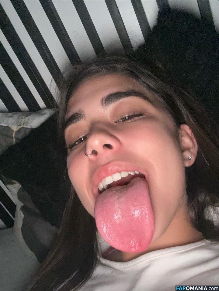 longuetongueegirl_ / noaablaancoo / u489105211 Nudo OnlyFans  Foto trapelata #1