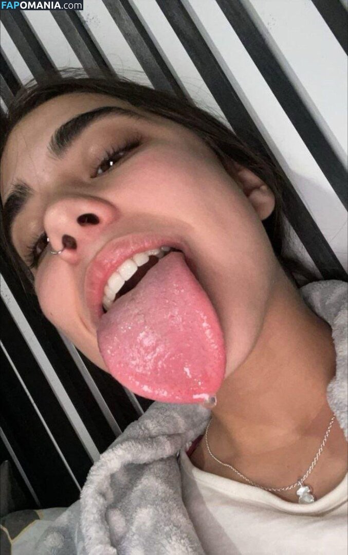 longuetongueegirl_ / noaablaancoo / u489105211 Nudo OnlyFans  Foto trapelata #3