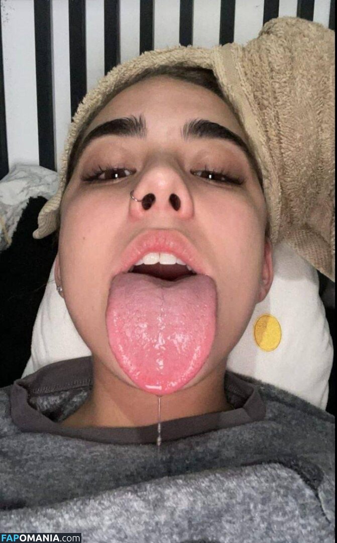 longuetongueegirl_ / noaablaancoo / u489105211 Nudo OnlyFans  Foto trapelata #4