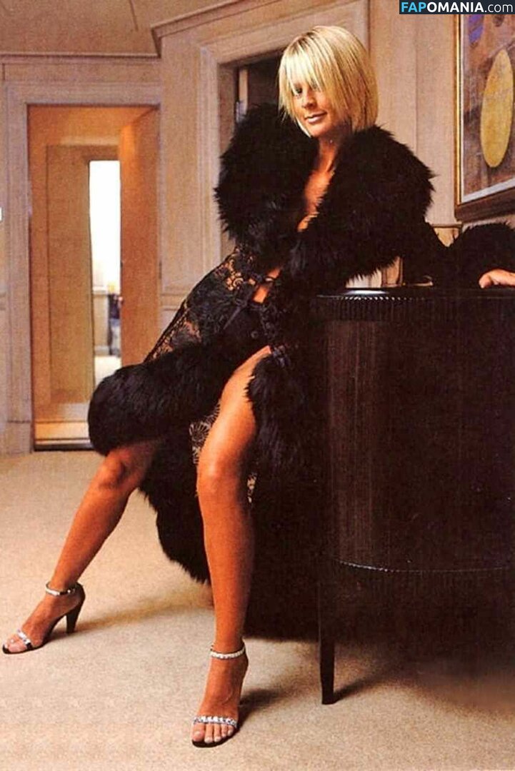 Ulrika Jonsson Nudo OnlyFans  Foto trapelata #24