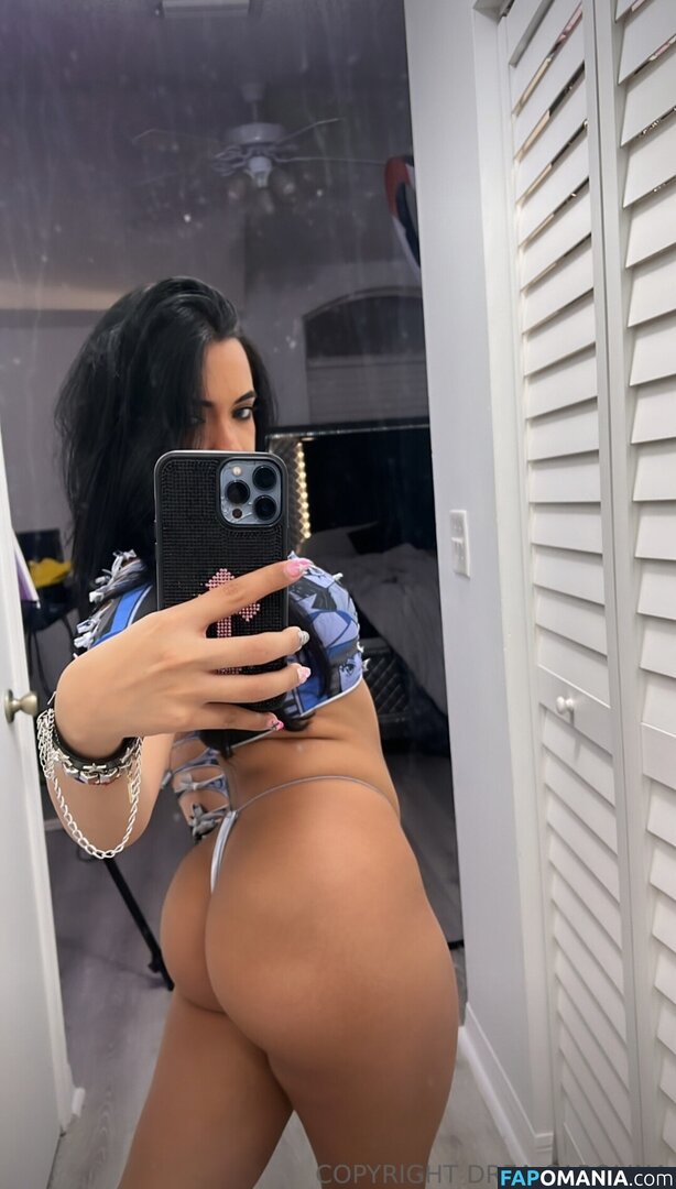 dreacarolina / urfavlatiina Nudo OnlyFans  Foto trapelata #1