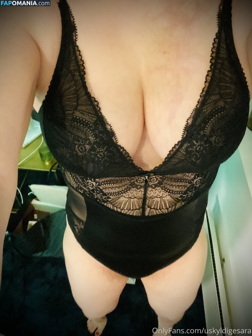 __u_s_e_l_e_s_s__ / uskyldigesara Nudo OnlyFans  Foto trapelata #10