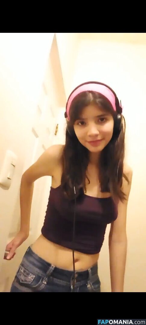 ValeCast0705 / Valeria Castañeda Nudo OnlyFans  Foto trapelata #7