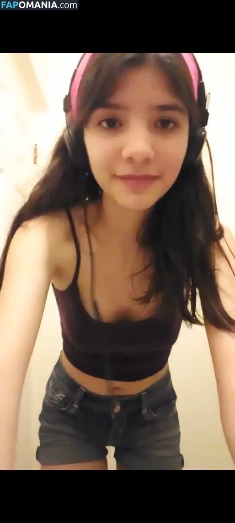 ValeCast0705 / Valeria Castañeda Nudo OnlyFans  Foto trapelata #8