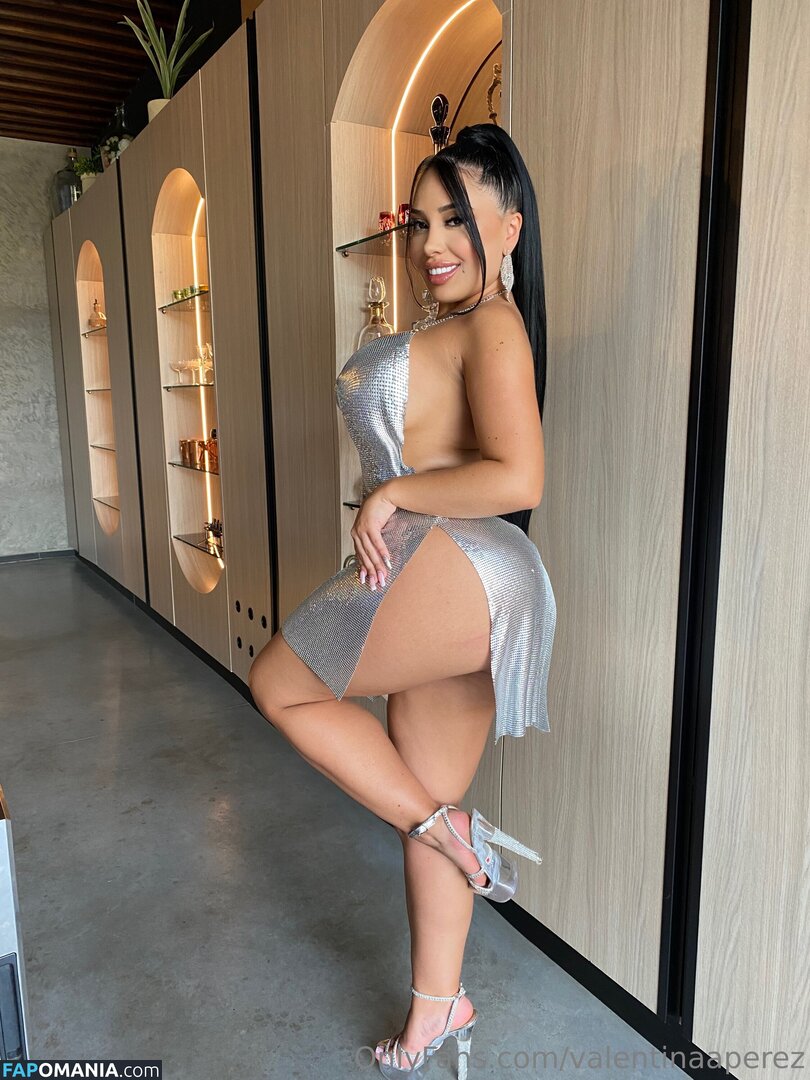 Valentina Perez / valentiinaperez / valentina_perezxoxo Nudo OnlyFans  Foto trapelata #27