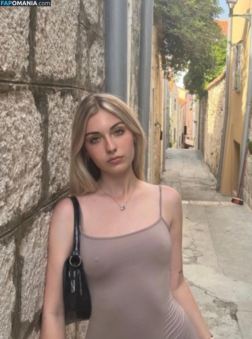 Hungarian / Magyar / Vas Megyei Lányok / szps_blnk Nudo OnlyFans  Foto trapelata #1