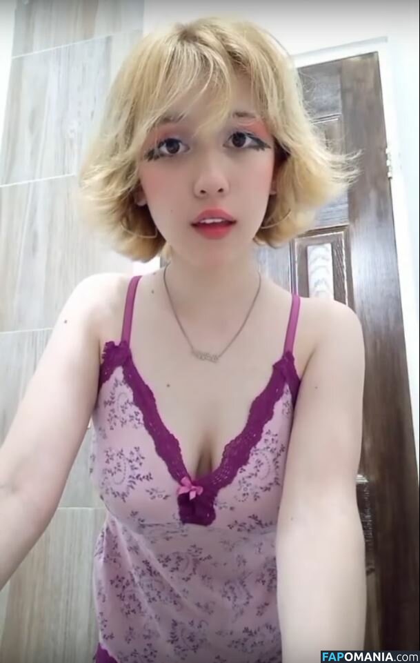 kusuoveki / kusuovk / vekikusuo / vekita / vekitk Nudo OnlyFans  Foto trapelata #1