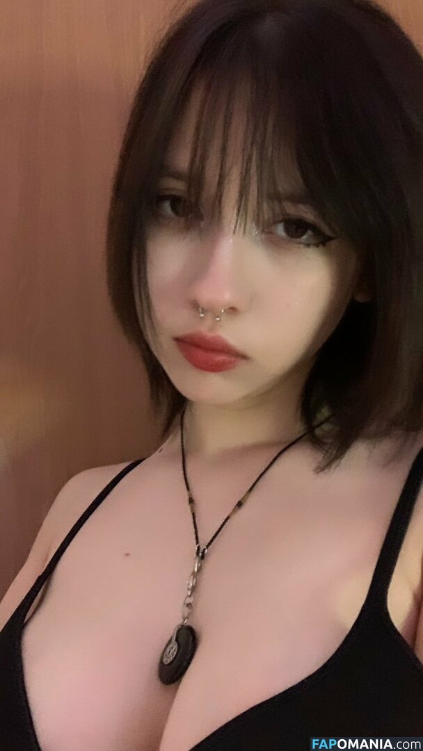 kusuoveki / kusuovk / vekikusuo / vekita / vekitk Nudo OnlyFans  Foto trapelata #11