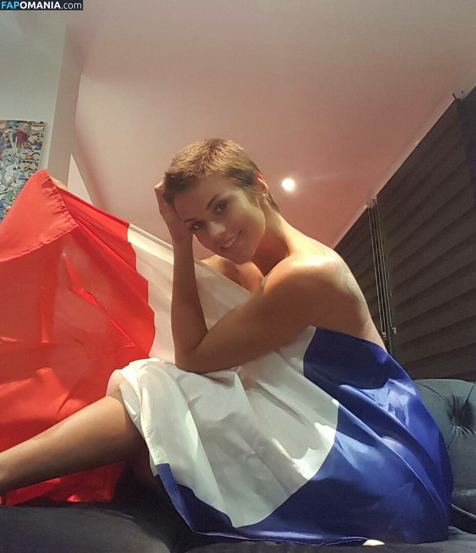 Vic Alouqua / vicalouquaoff / vicalouquaofficial / victoriafitfrance1 Nudo OnlyFans  Foto trapelata #63