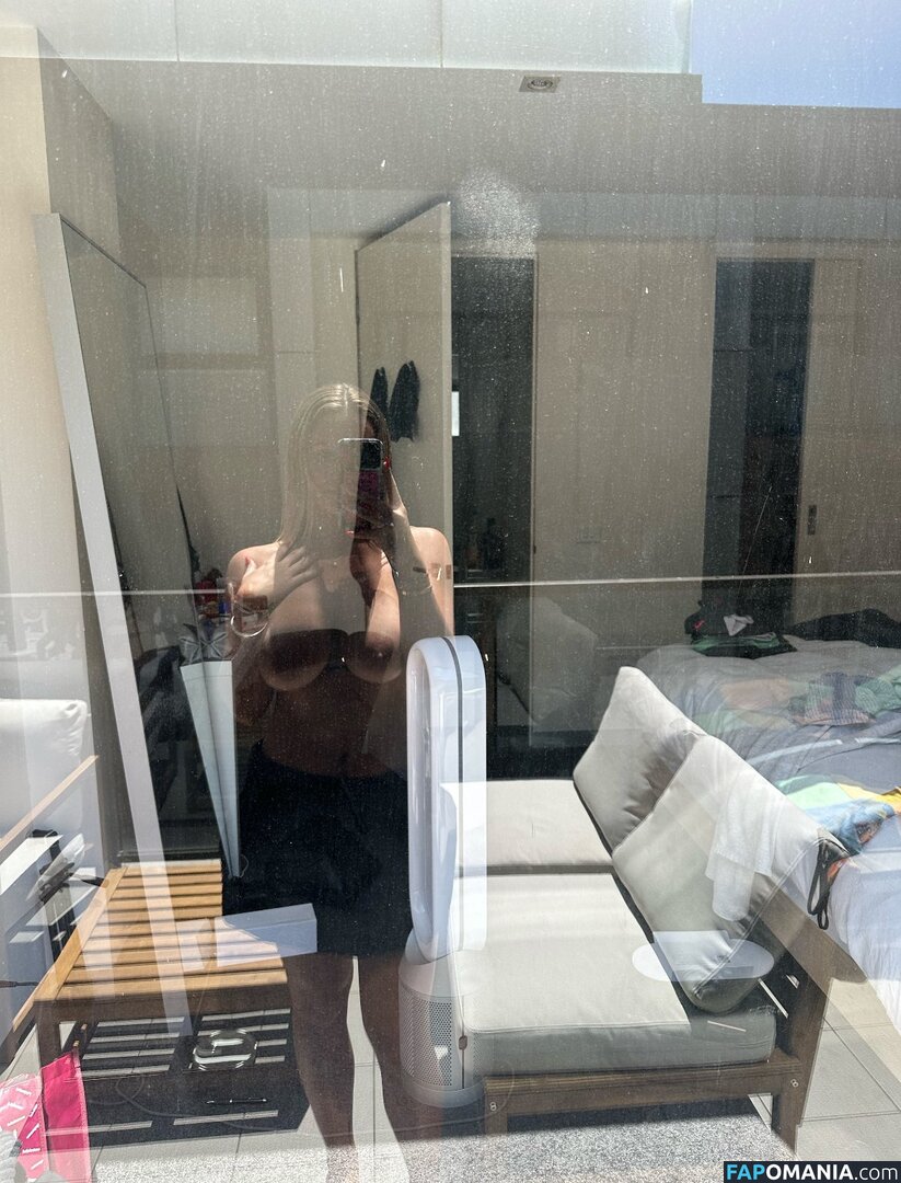 Victoria Campbell / realpeachycheeks / victoria.campbell Nudo OnlyFans  Foto trapelata #2