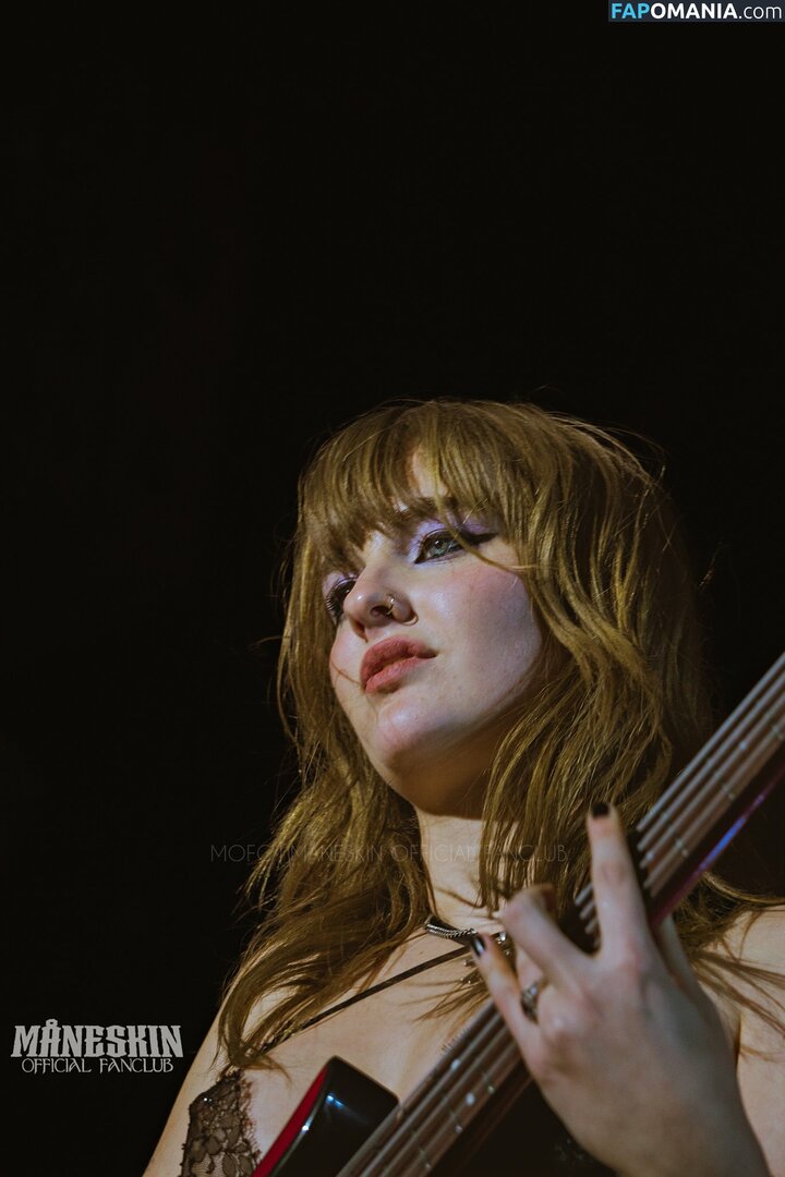 Maneskin bassist / Victoria De Angelis / vicdeangelis Nudo OnlyFans  Foto trapelata #80