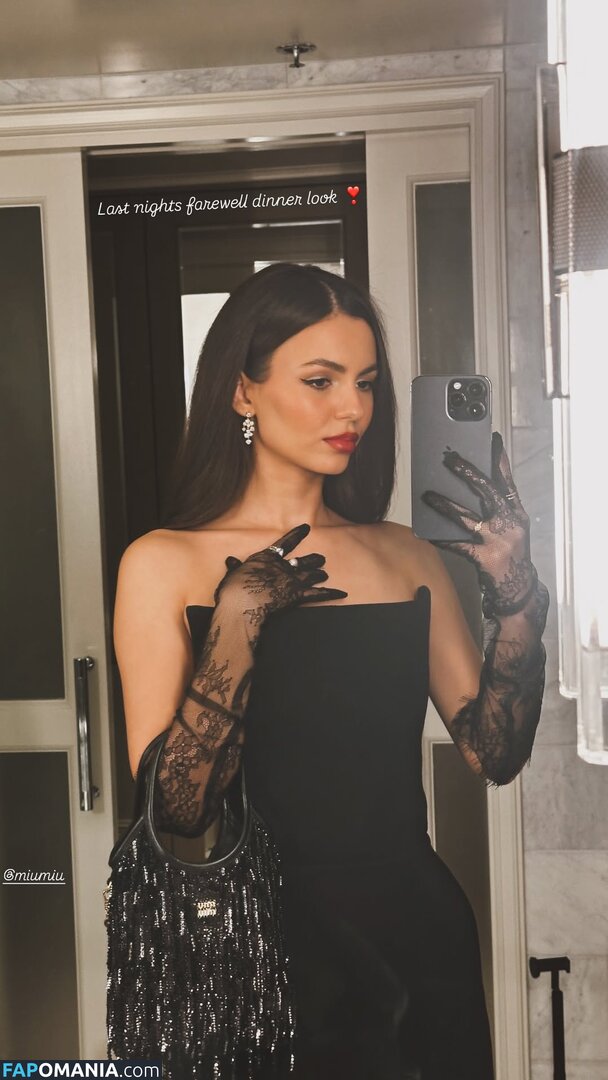 Victoria Justice / https: / victoriajustice Nudo OnlyFans  Foto trapelata #26
