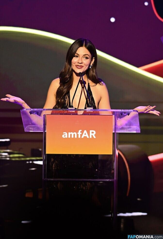 Victoria Justice / https: / victoriajustice Nudo OnlyFans  Foto trapelata #111