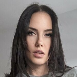 Vivi.croft