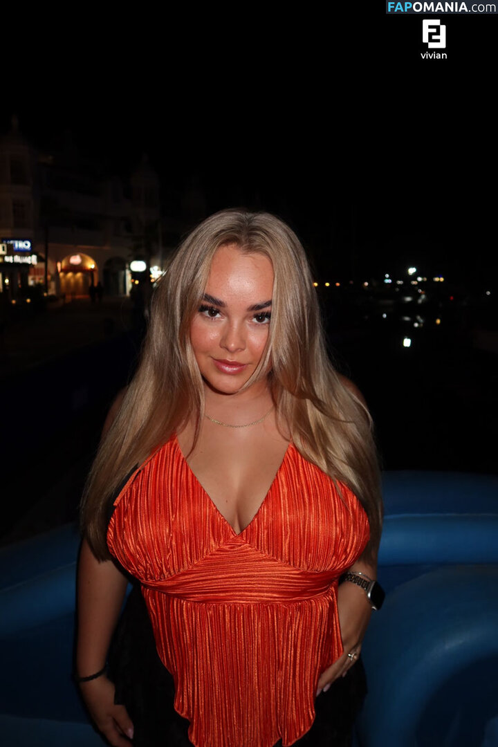 Vivian Bron / Vivianlilanebron / vivianlilianebron Nudo OnlyFans  Foto trapelata #4