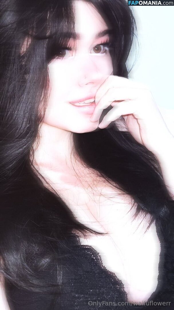 rewolfmi / waifuflowerr Nudo OnlyFans  Foto trapelata #1