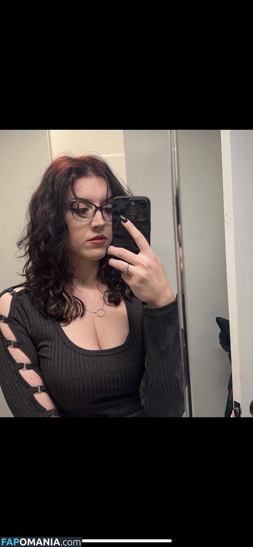 Wetsneakers / vstyle83 Nudo OnlyFans  Foto trapelata #1