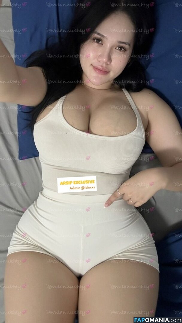 fitriwln / https: / wulannukhty / xxbbywlnn Nudo OnlyFans  Foto trapelata #2