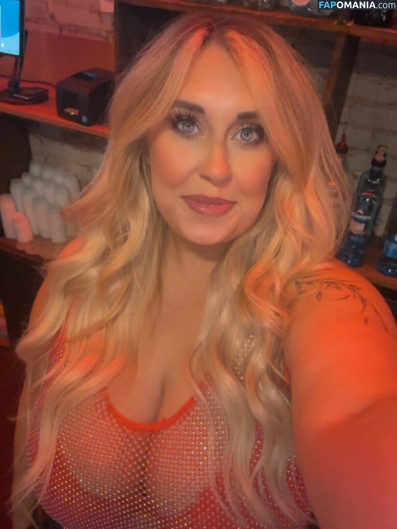 altizer.brittney / https: / queensizebxrbie / wvqueenb / xxlmilfbxrbie Nudo OnlyFans  Foto trapelata #3