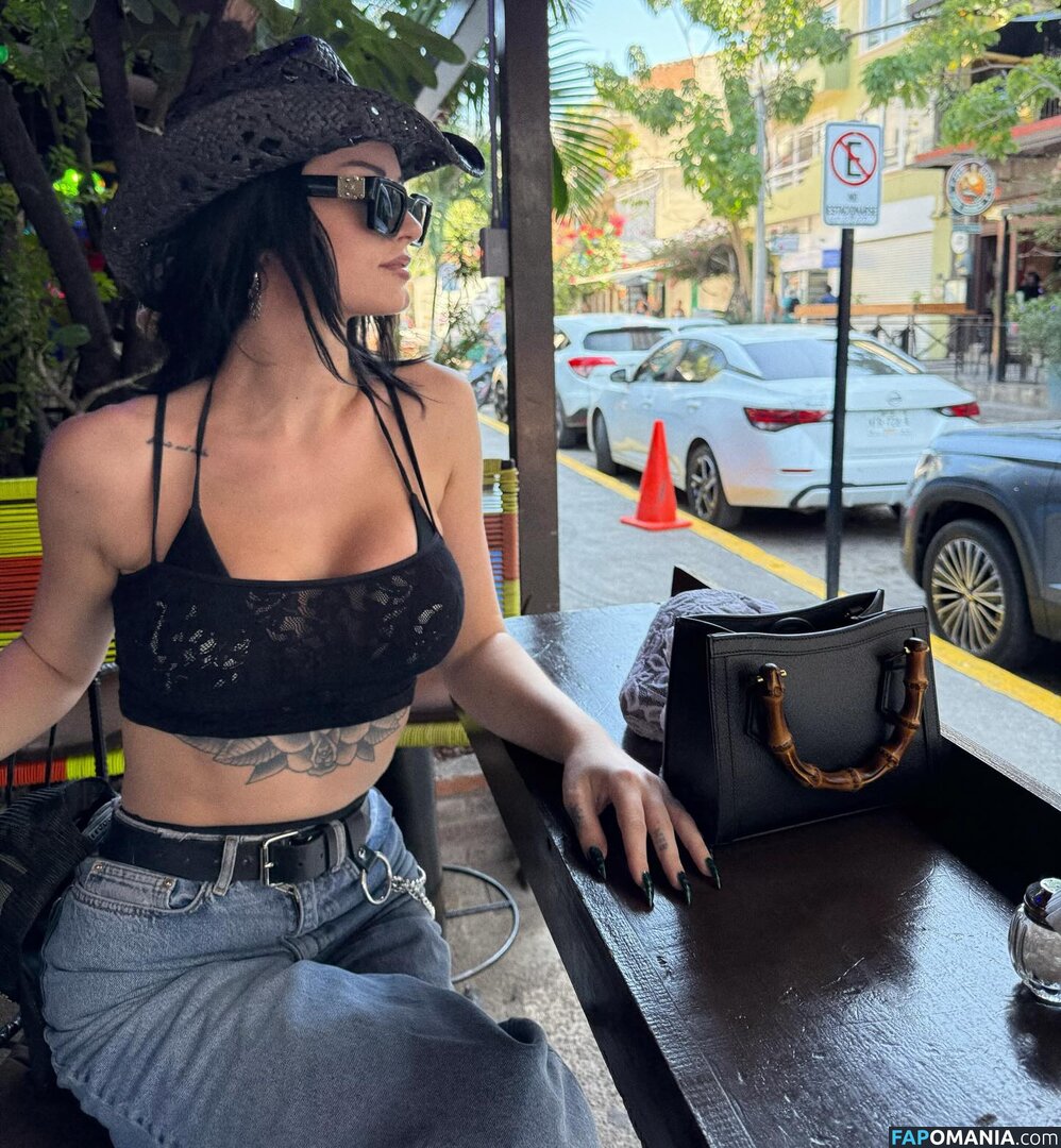WWE's Paige  / WWE's Paige / Saraya Bevis / saraya Nudo OnlyFans  Foto trapelata #3