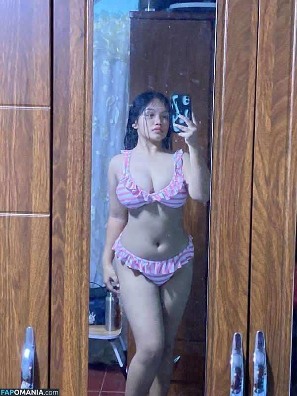 Rhyana mayo / Yana de mesa mayo Nudo OnlyFans  Foto trapelata #7