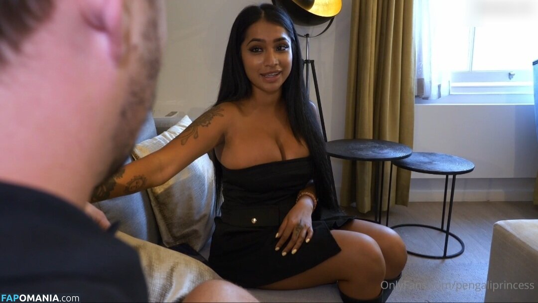 Yasmina Khan Nudo OnlyFans  Foto trapelata #5