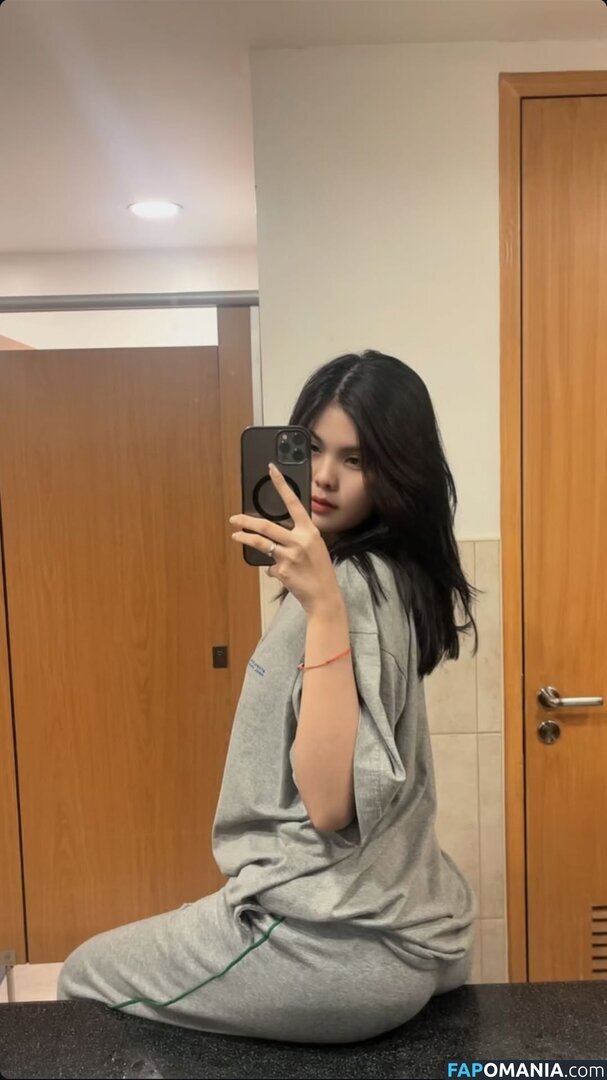 Yuri Gen / ilyrgennn / yengshdx_ Nudo OnlyFans  Foto trapelata #3