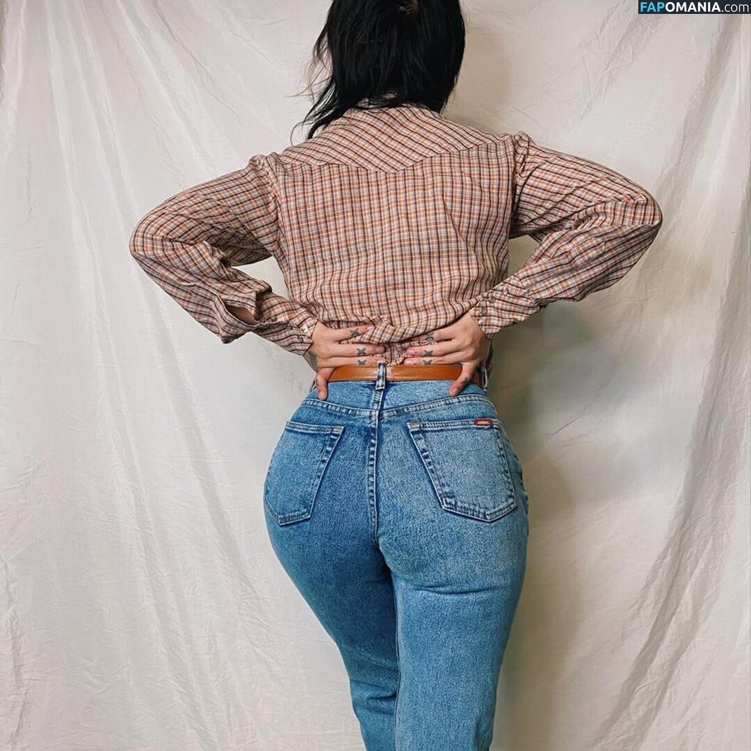 Yvette Young / yvetteyoung Nudo OnlyFans  Foto trapelata #3